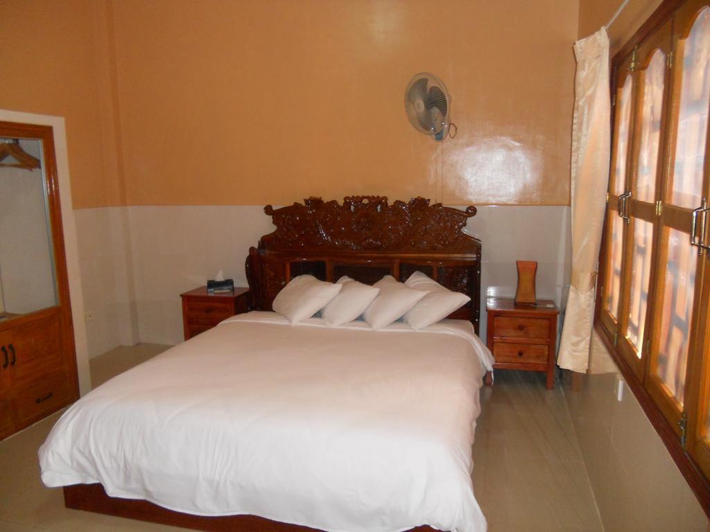 Отель Kampot Manor Номер фото