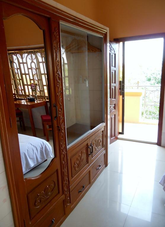 Отель Kampot Manor Номер фото