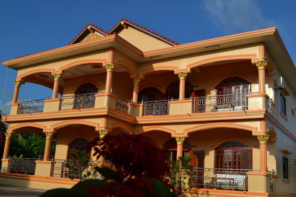 Отель Kampot Manor Экстерьер фото