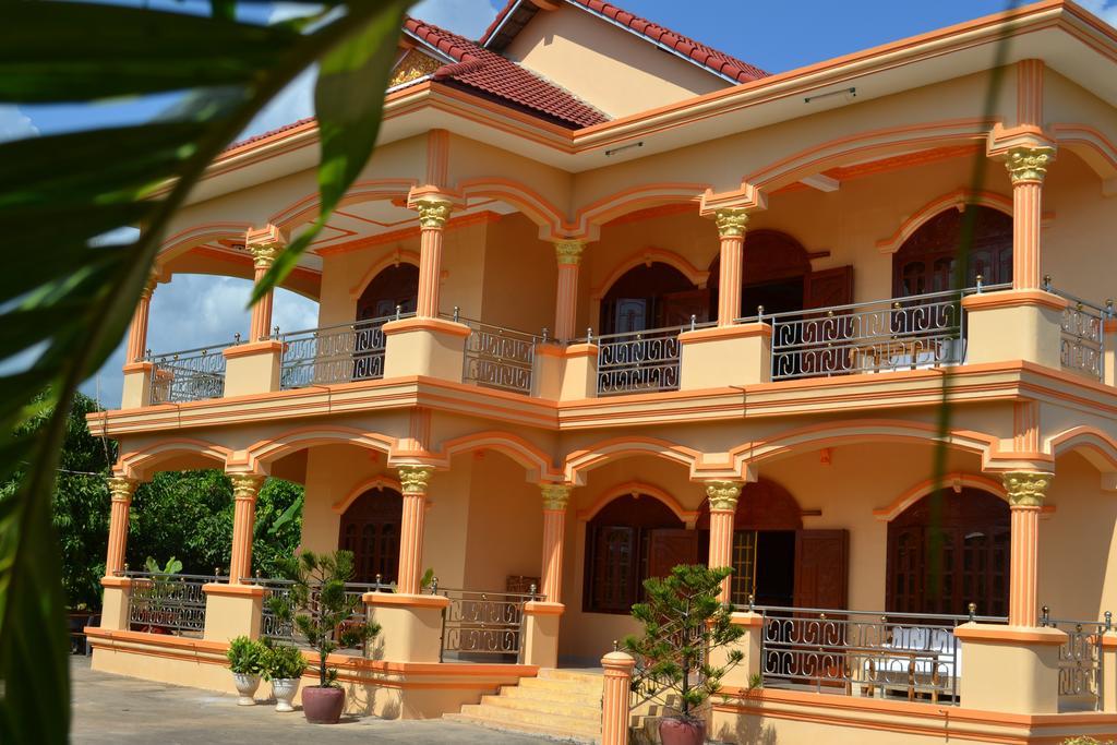 Отель Kampot Manor Экстерьер фото