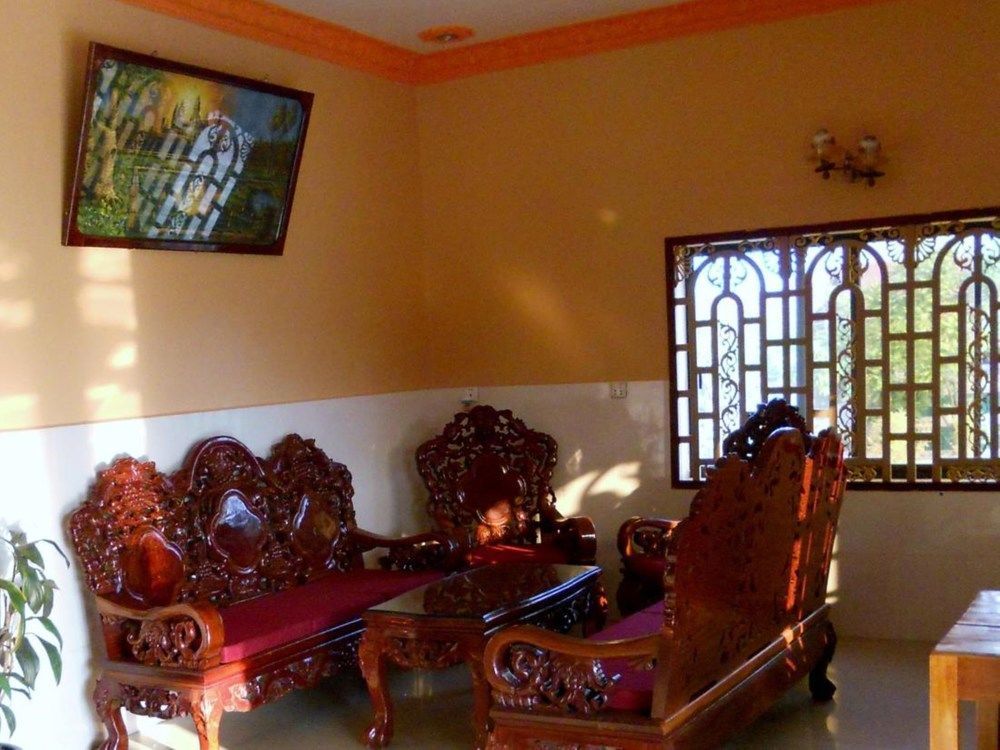 Отель Kampot Manor Экстерьер фото